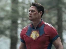James Gunn confirma que 1º ano de Pacificador não é cânone no DCU