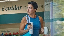 Ana Paula Arósio em nova campanha publicitária - Foto: Twitter