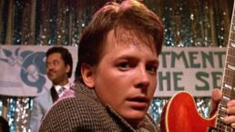 Michael J. Fox toca guitarra com Coldplay em show