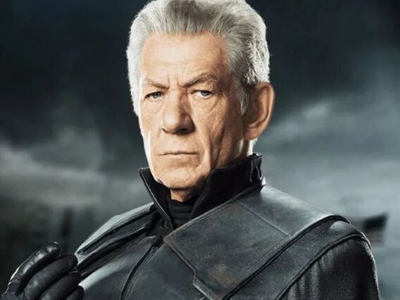 Ian McKellen deixa elenco teatral após grave queda de palco