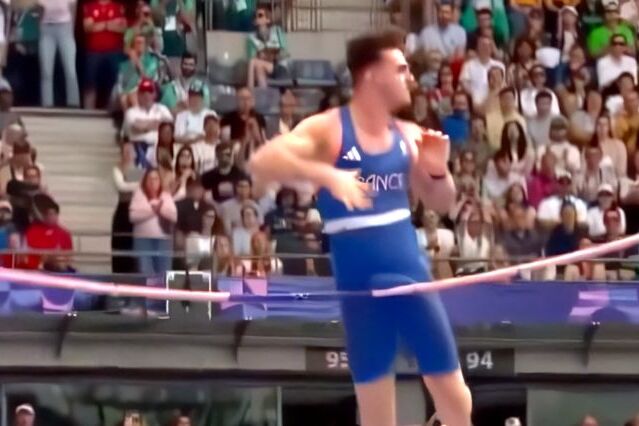 Atleta de salto com vara que viralizou recebe proposta inusitada +18