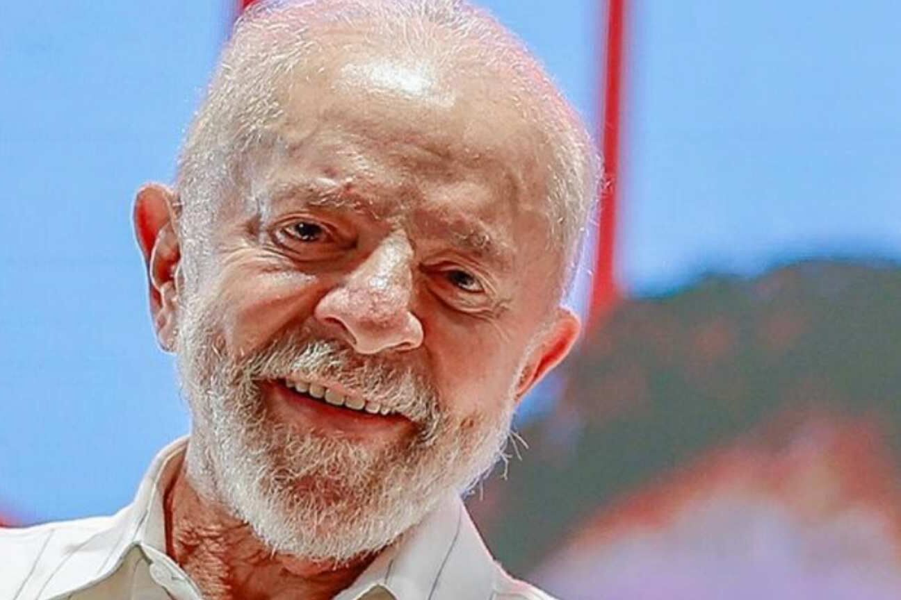 Lula sofre queda em acidente doméstico e cancela viagem à Rússia