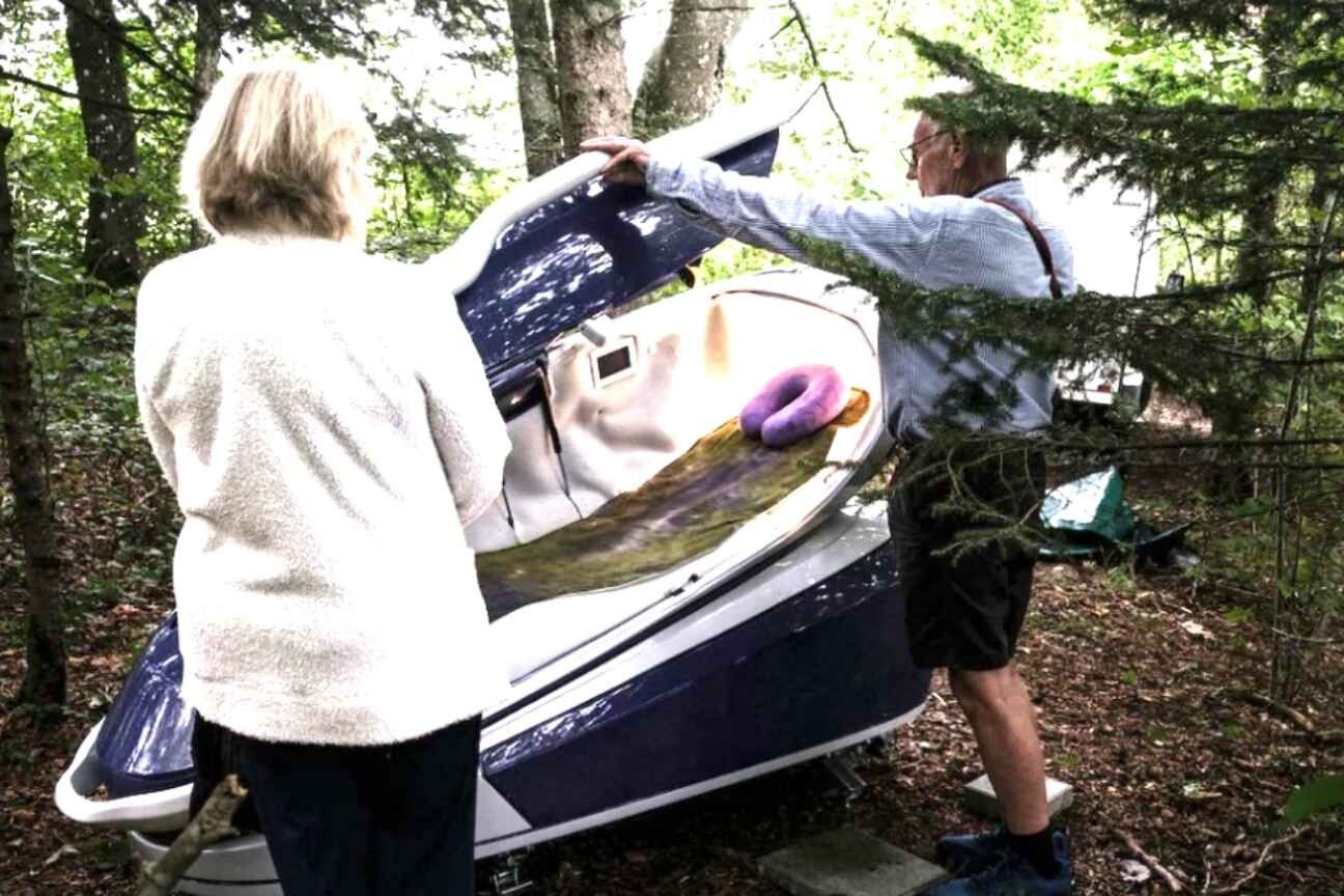 Primeira morte na cápsula suicid4 Sarco levanta suspeitas por homicídio na Suíça