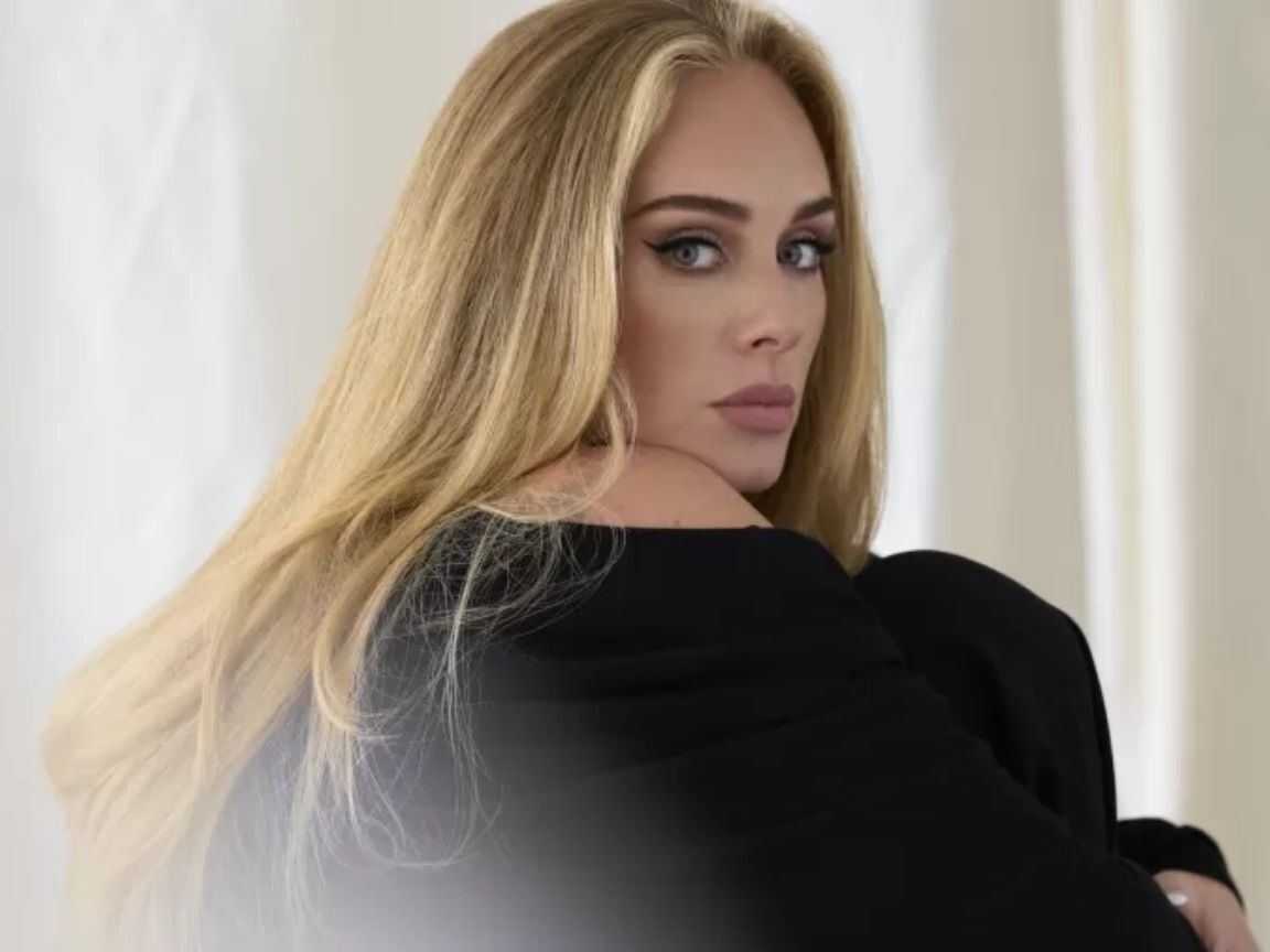 Canção de Adele é bloqueada no país após processo de plágio de música brasileira