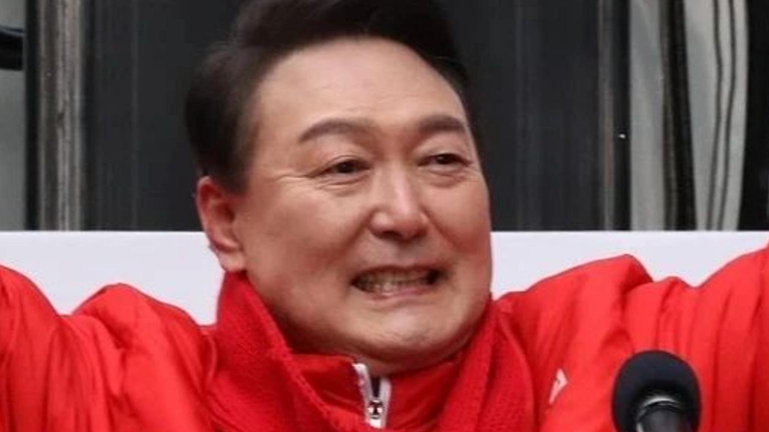 Presidente da Coreia do Sul declara lei marcial em discurso ao vivo