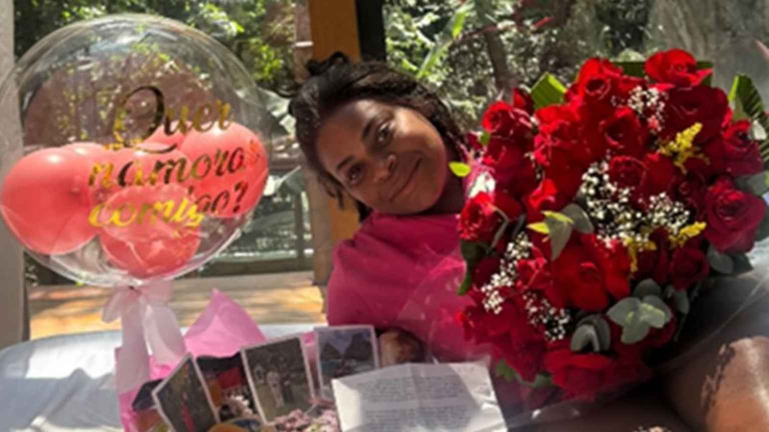 Jojo Todynho celebra aniversário de 28 anos com pedido de namoro surpresa