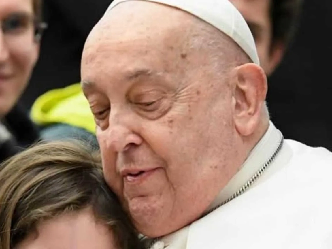 Papa Francisco é internado para tratar bronquite persistente