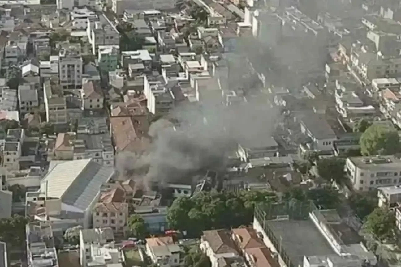 Incêndio atinge fábrica de fantasias no Rio e afeta escolas de samba