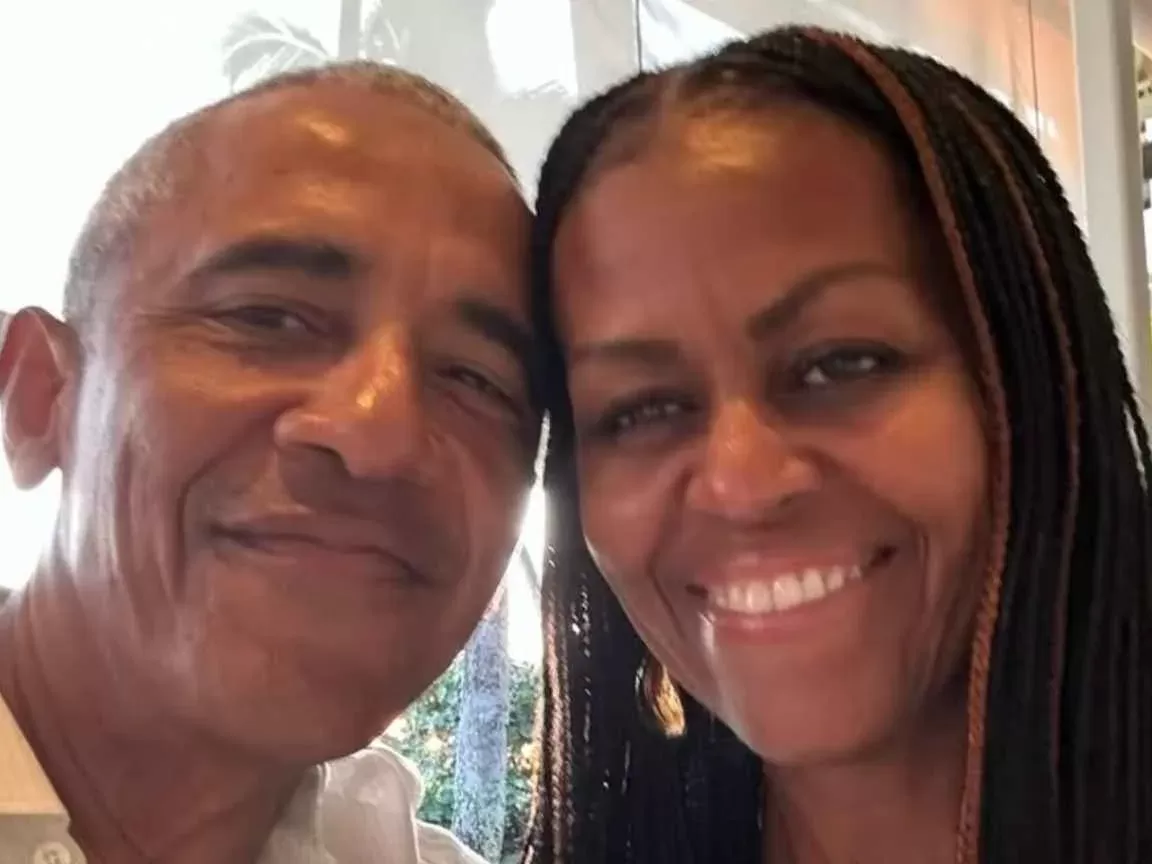 Michelle Obama reflete sobre positividade, redes sociais e casamento em novo podcast