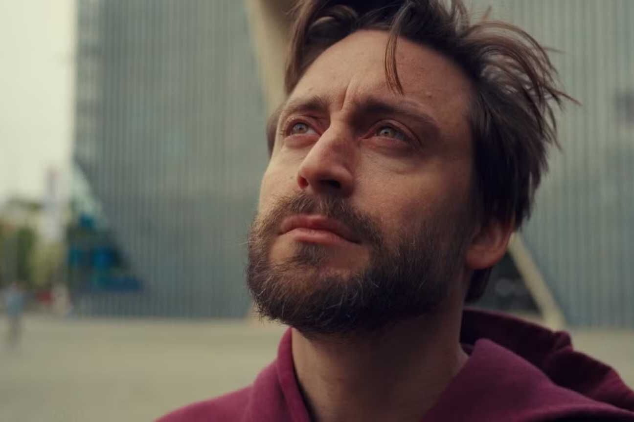 Kieran Culkin vence Melhor Ator Coadjuvante por A Verdadeira Dor no Oscar 2025