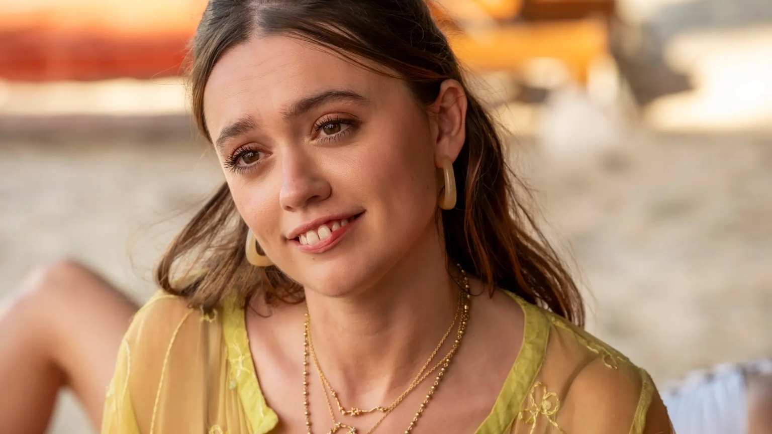 Atriz de The White Lotus, Aimee Lou Wood, desabafa: