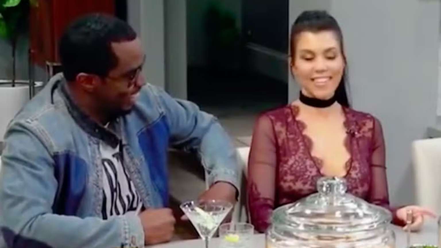 Kourtney Kardashian revela agressão em festa de Diddy, hoje acusado de crimes sexuais e violência
