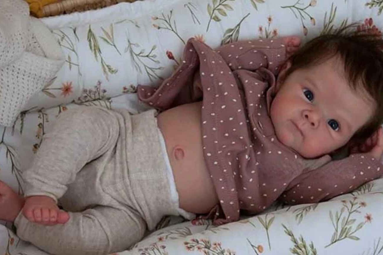 É verdade: Projeto de lei quer multar quem usar bebê reborn para furar filas