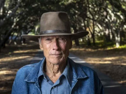 Clint Eastwood aos 95 anos confirma novo filme e reclama de remakes