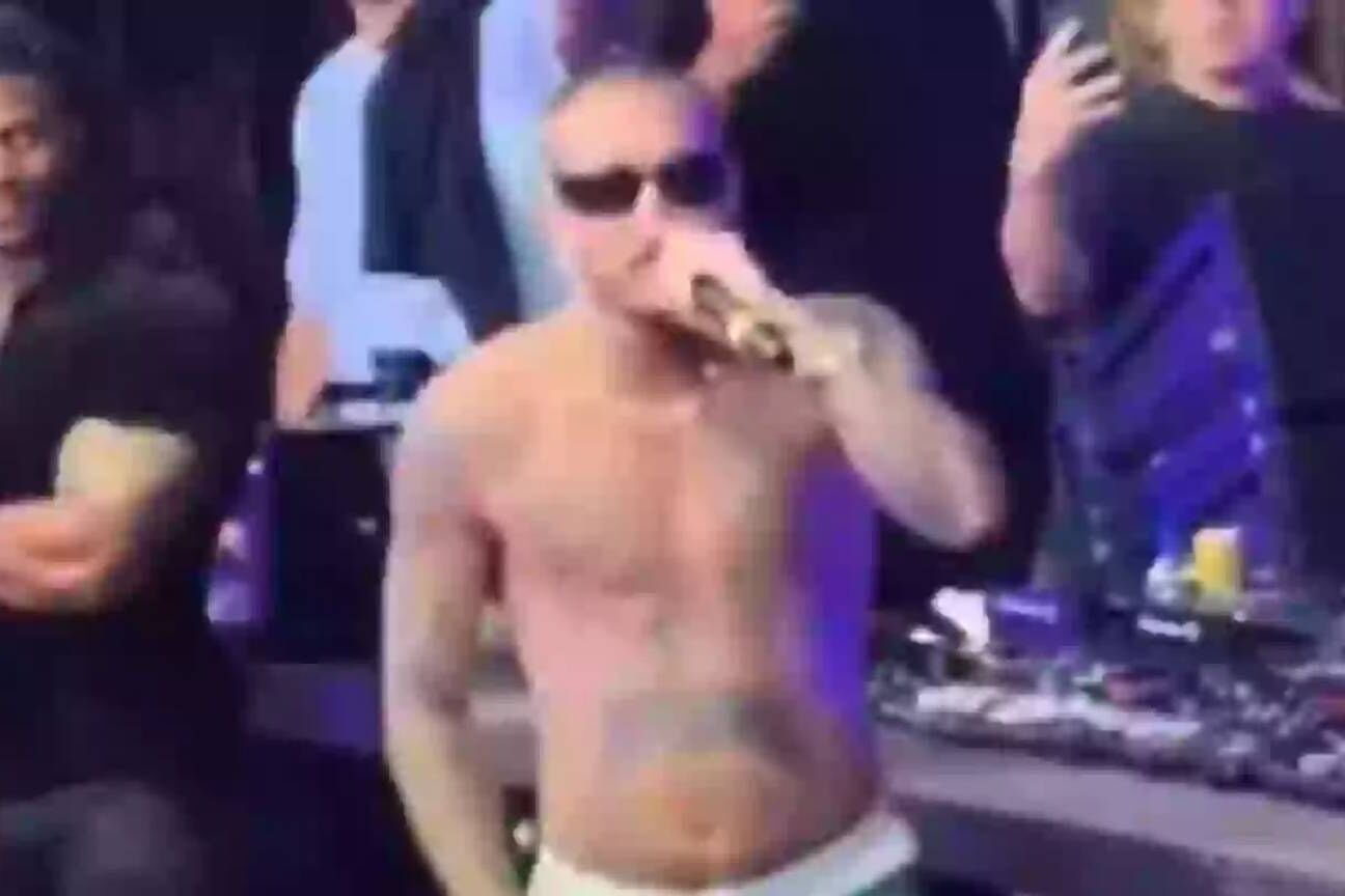 Sósia de Justin Bieber engana boate em Las Vegas e se apresenta no palco