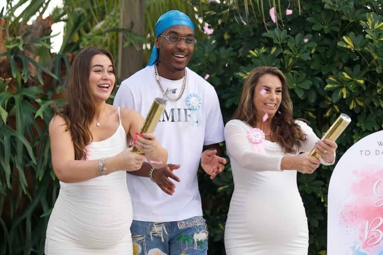 Youtuber nega gravidez dupla, mas confirma trisal com a namorada e a sogra