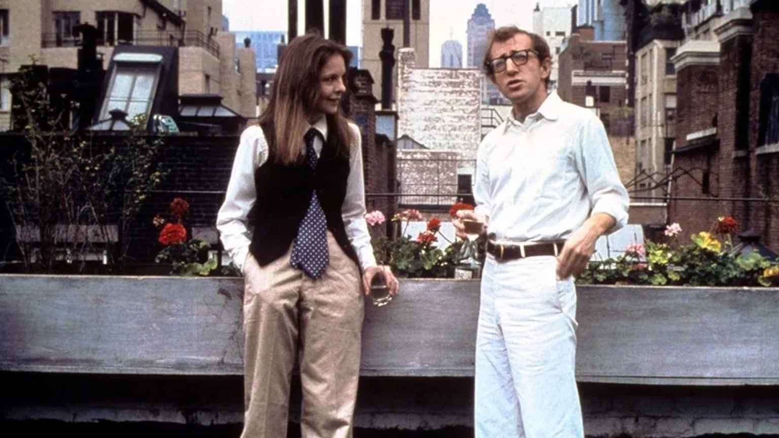 Em carta, Woody Allen se despede de Diane Keaton: 'Sua risada ainda ecoa na minha cabeça'