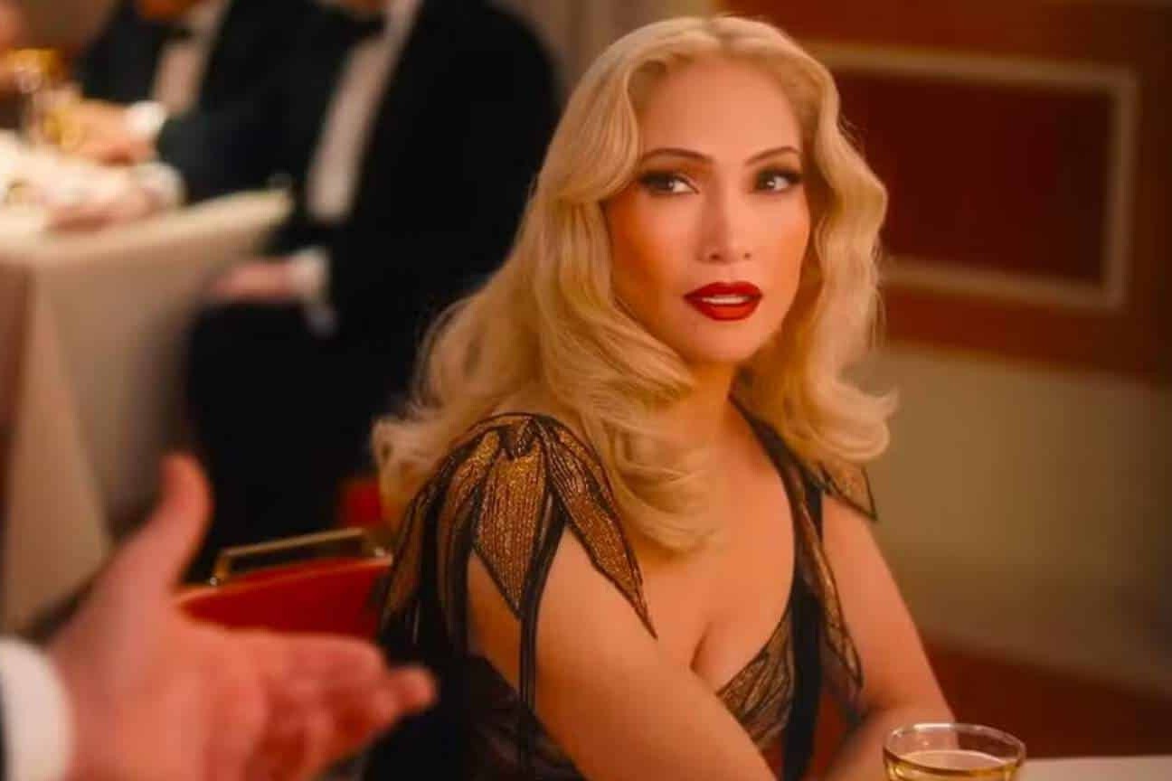 Jennifer Lopez desabafa sobre divórcio e diz que 'cometeu erros' ao expor a vida