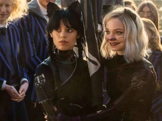 Jenna Ortega promete mais terror na 2ª temporada de Wandinha