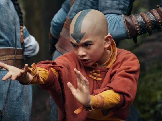 Ator de Aang na Netflix viu Avatar original mais de 20 vezes