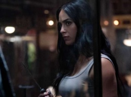 Melissa Barrera protagonizaria três filmes em Pânico - até ser demitida