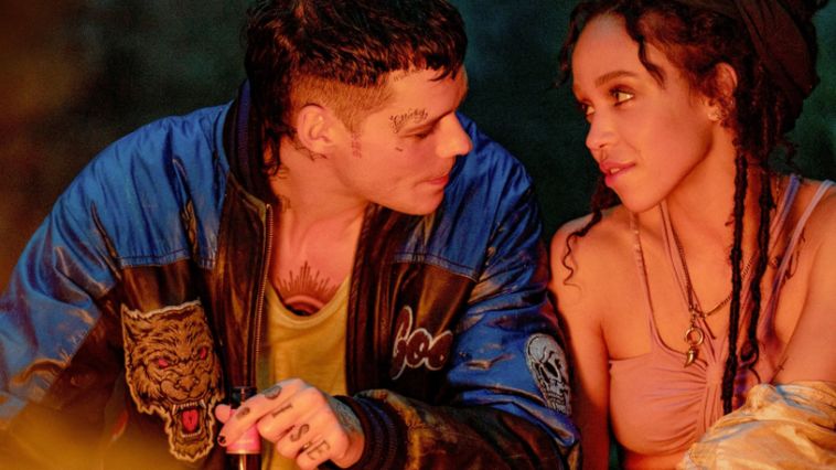 Diretor de O Corvo original ironiza visual do protagonista no remake