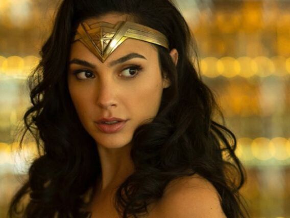 Diretora diz que DC não quer terminar trilogia de Mulher-Maravilha