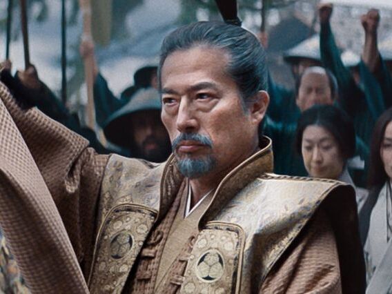 Xógum é mais próxima de Succession que Game of Thrones, afirma diretor