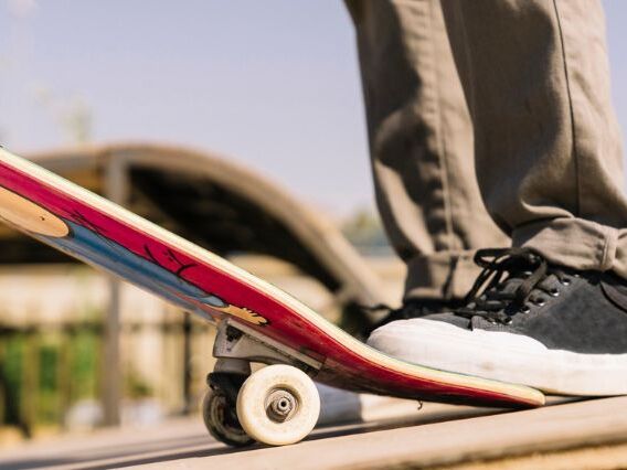 Dicas para escolher o tamanho ideal de calçados masculinos