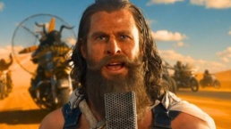 Chris Hemsworth explica humor perverso do vilão de Furiosa