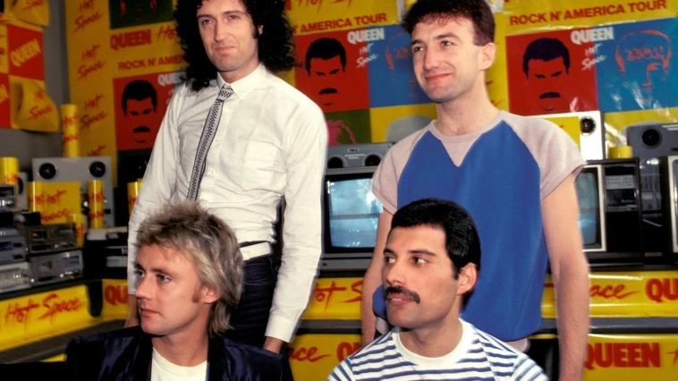 A banda Queen na época do lançamento do álbum Hot Space, nos anos 80 - Foto: Instagram @officialqueenmusic