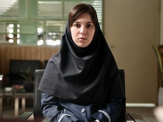 Crítica | Crônicas do Irã - Um retrato sarcástico e minimalista do brutal regime iraniano