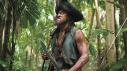 Ator de Piratas do Caribe morre após ataque de tubarão