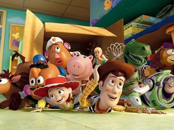 Andrew Stanton deve sair da aposentadoria para dirigir Toy Story 5