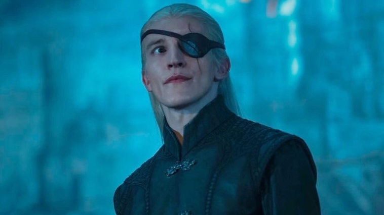 Ewan Mitchell como Aemond Targaryen em 'A Casa do Dragão