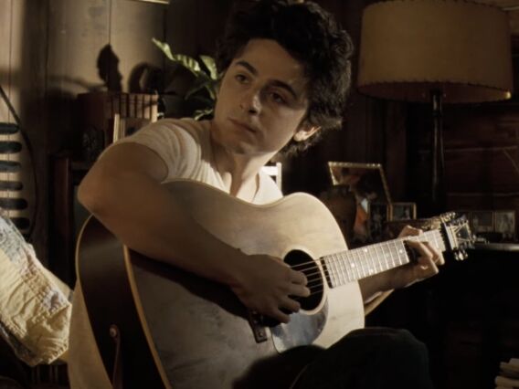 Timothée Chalamet interpreta Bob Dylan em 'A Complete Unknown' - Foto: Fox Searchlight