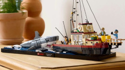 Novo set de LEGO recria cena icônica de Tubarão