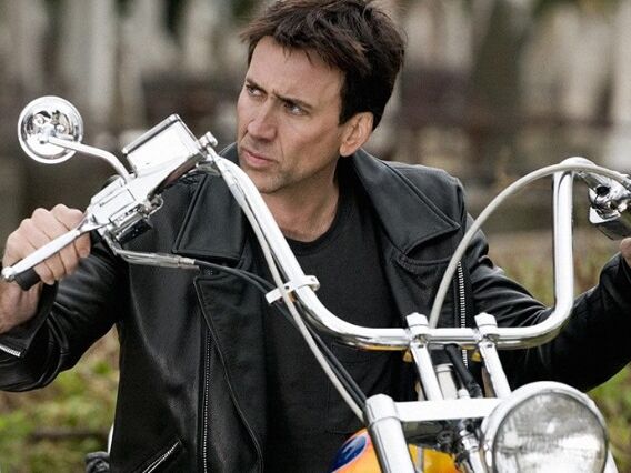 Nicolas Cage escolhe um dos 120 filmes de sua carreira para você assistir