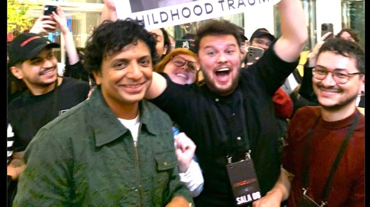 Fã surpreende M. Night Shyamalan com cartaz divertido e viraliza