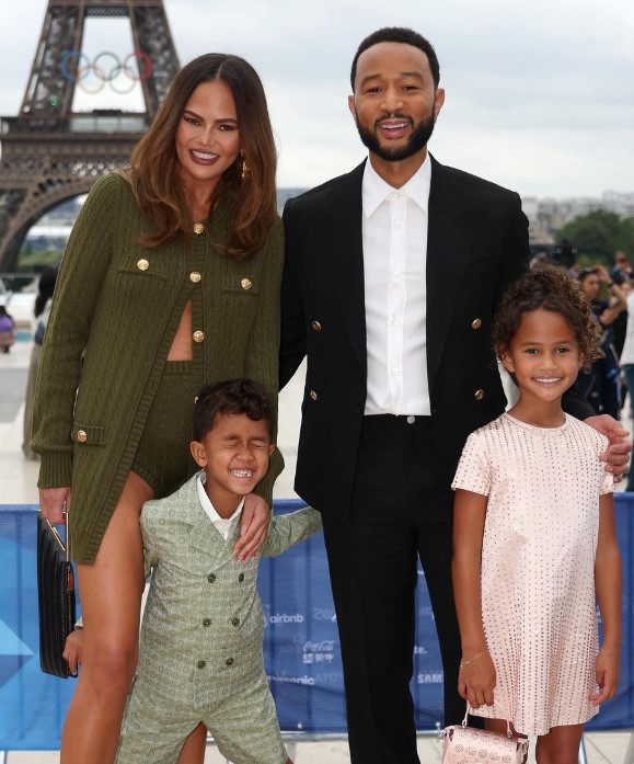Foto: Reprodução / Instagram @chrissyteigen