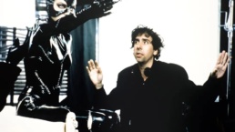 Tim Burton não vai voltar a dirigir filmes de heróis