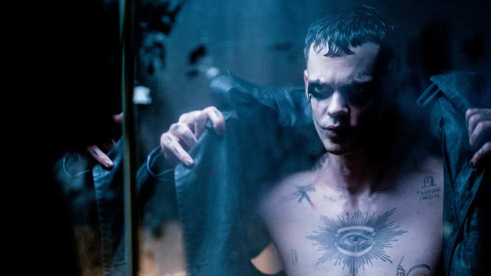 Reboot de O Corvo não teve armas reais no set devido tragédia com Brandon Lee