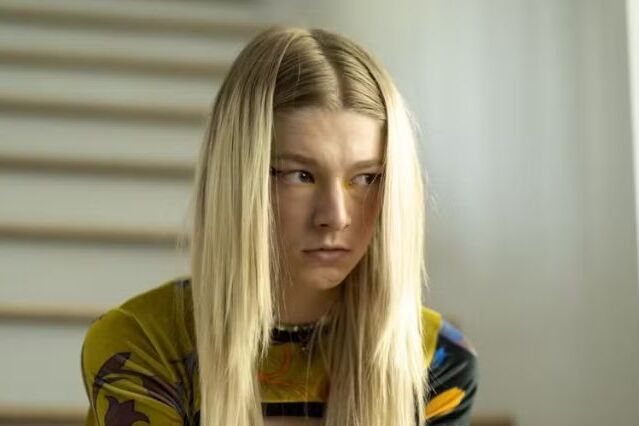 Atriz de Euphoria relembra momento tenso em contar cenas pesadas aos pais