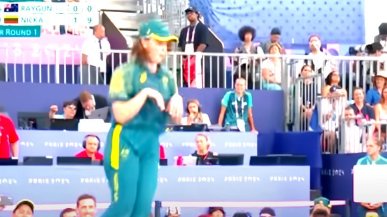 Atleta olímpica viral de breakdance reclama de assédio virtual