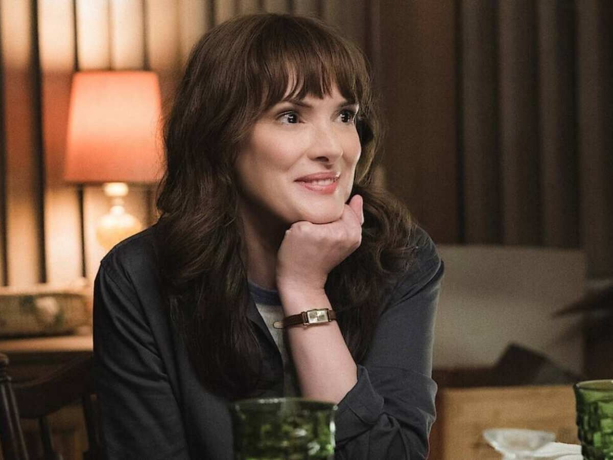 Winona Ryder reclama da falta de interesse de jovens atores em ver filmes