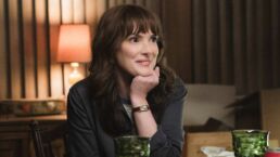 Winona Ryder reclama da falta de interesse de jovens atores em ver filmes