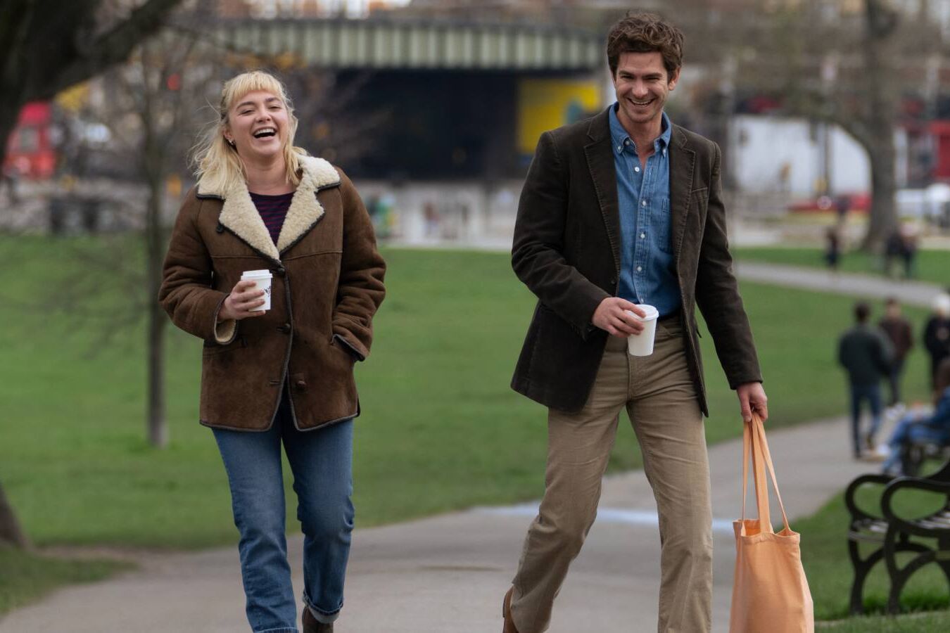 Florence Pugh e Andrew Garfield em cena de Todo Tempo Que Temos - Foto: Imagem Filmes