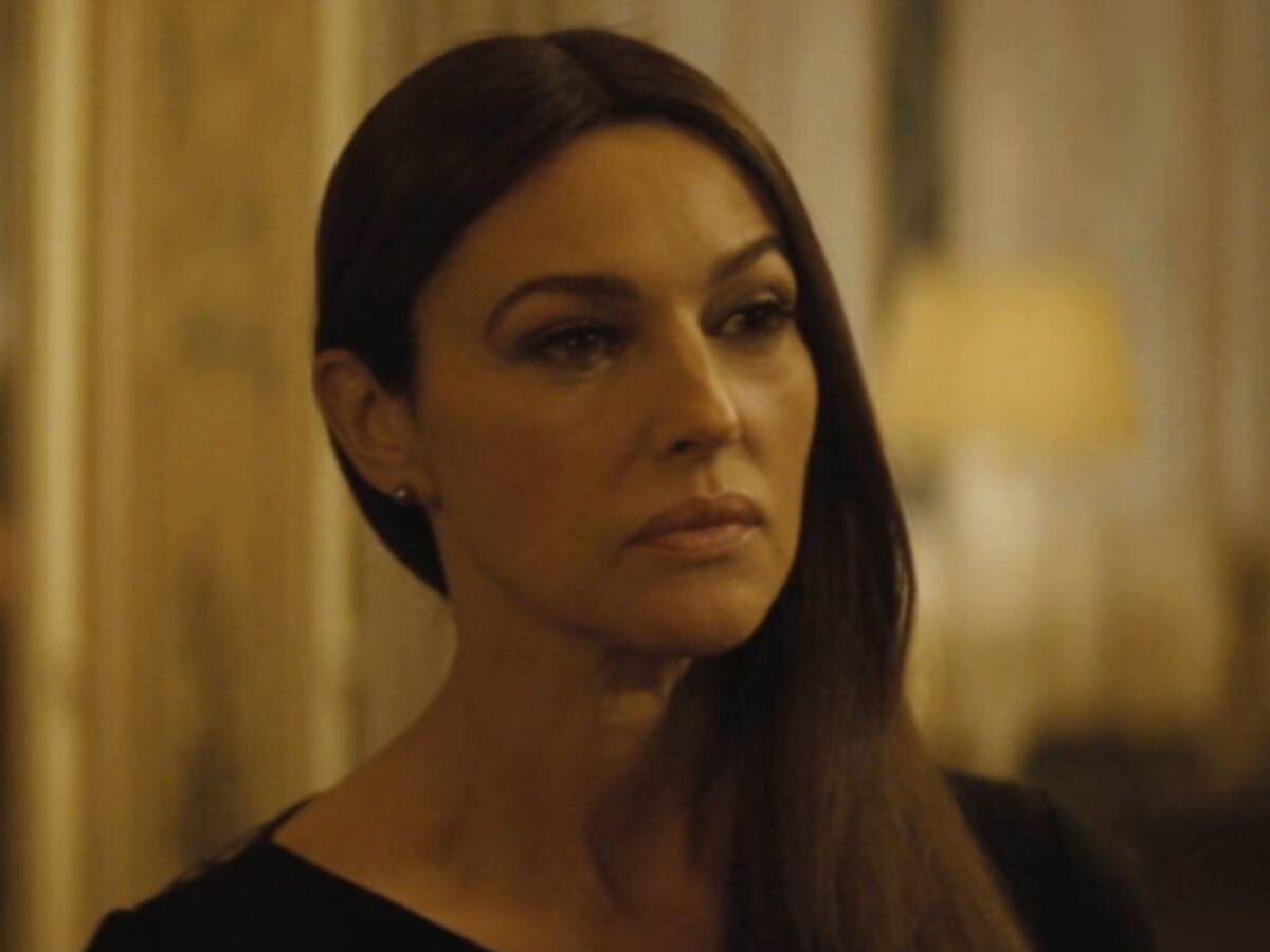 Monica Belucci em filme de James Bond, 