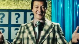 Rodrigo Faro como Silvio Santos no filme 