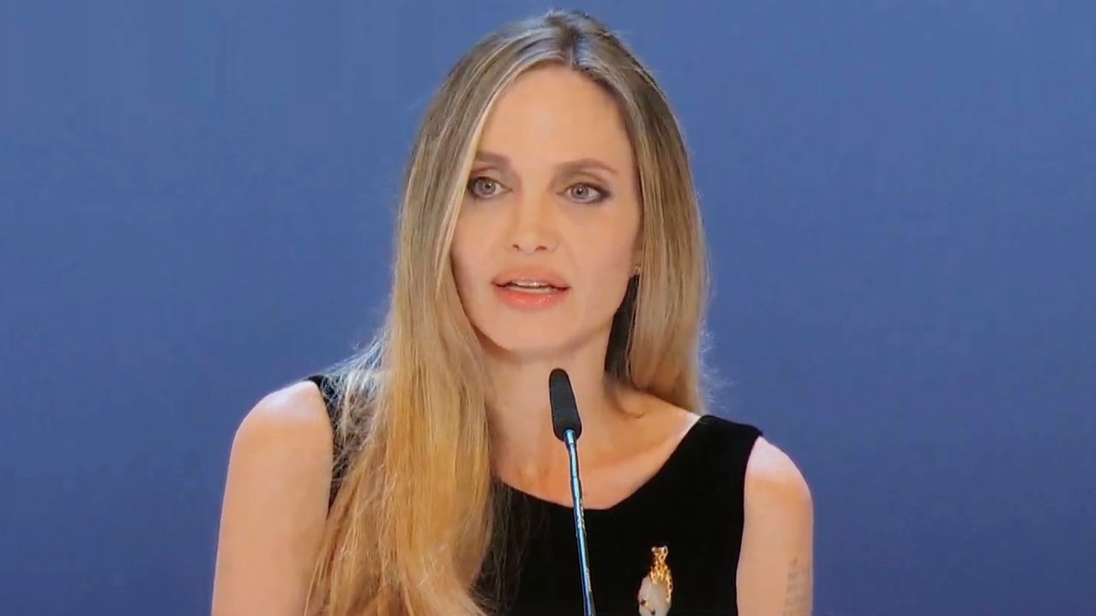 Angelina Jolie - Foto: Reprodução / YouTube
